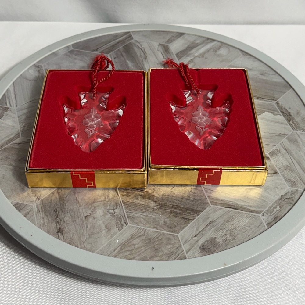 Oneida Crystal Desert Rose Arrowhead Ornaments Set of 2 Boxed Holiday Decor